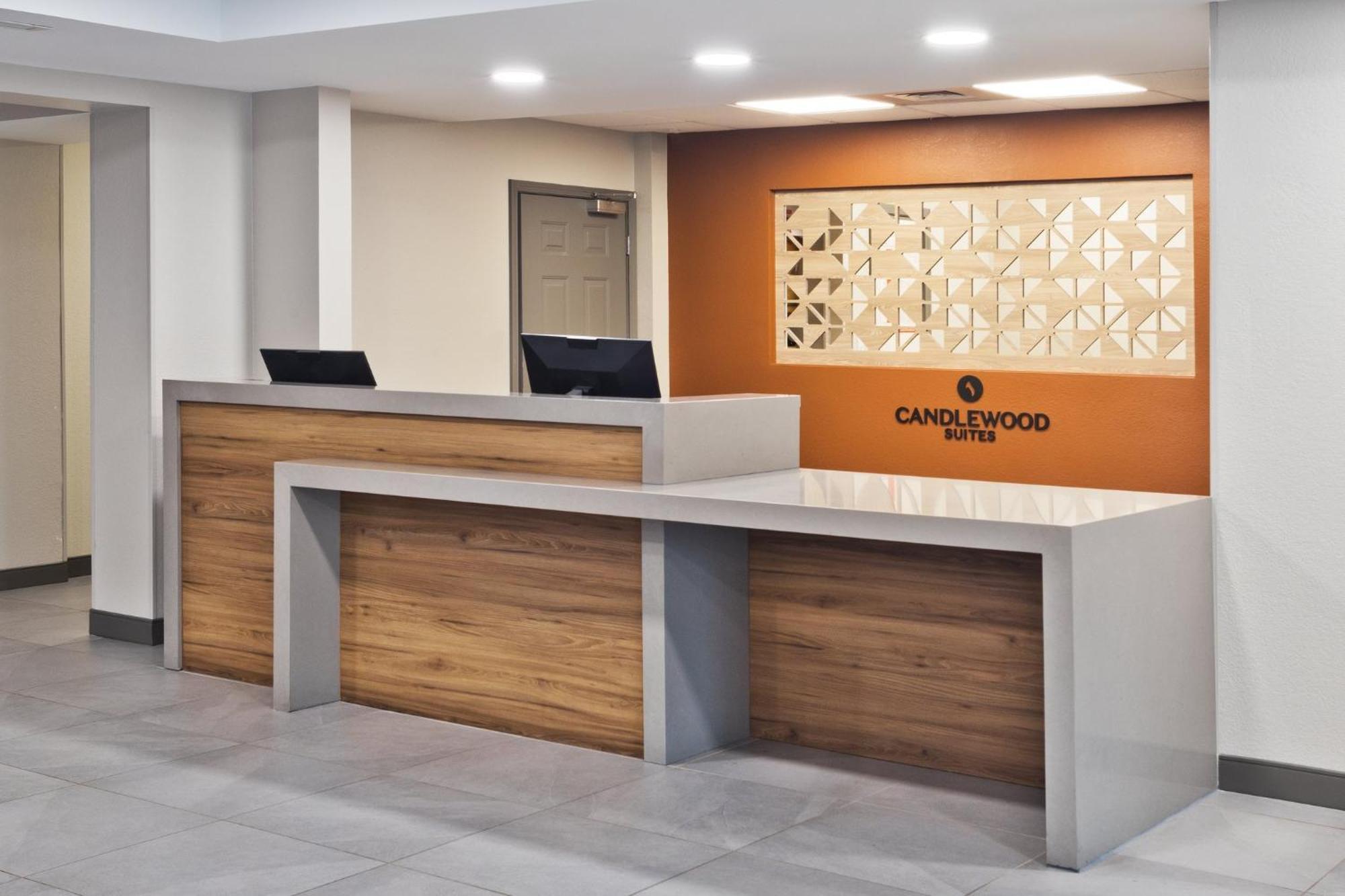 Candlewood Suites Eastchase Park By Ihg Montgomery Exterior photo