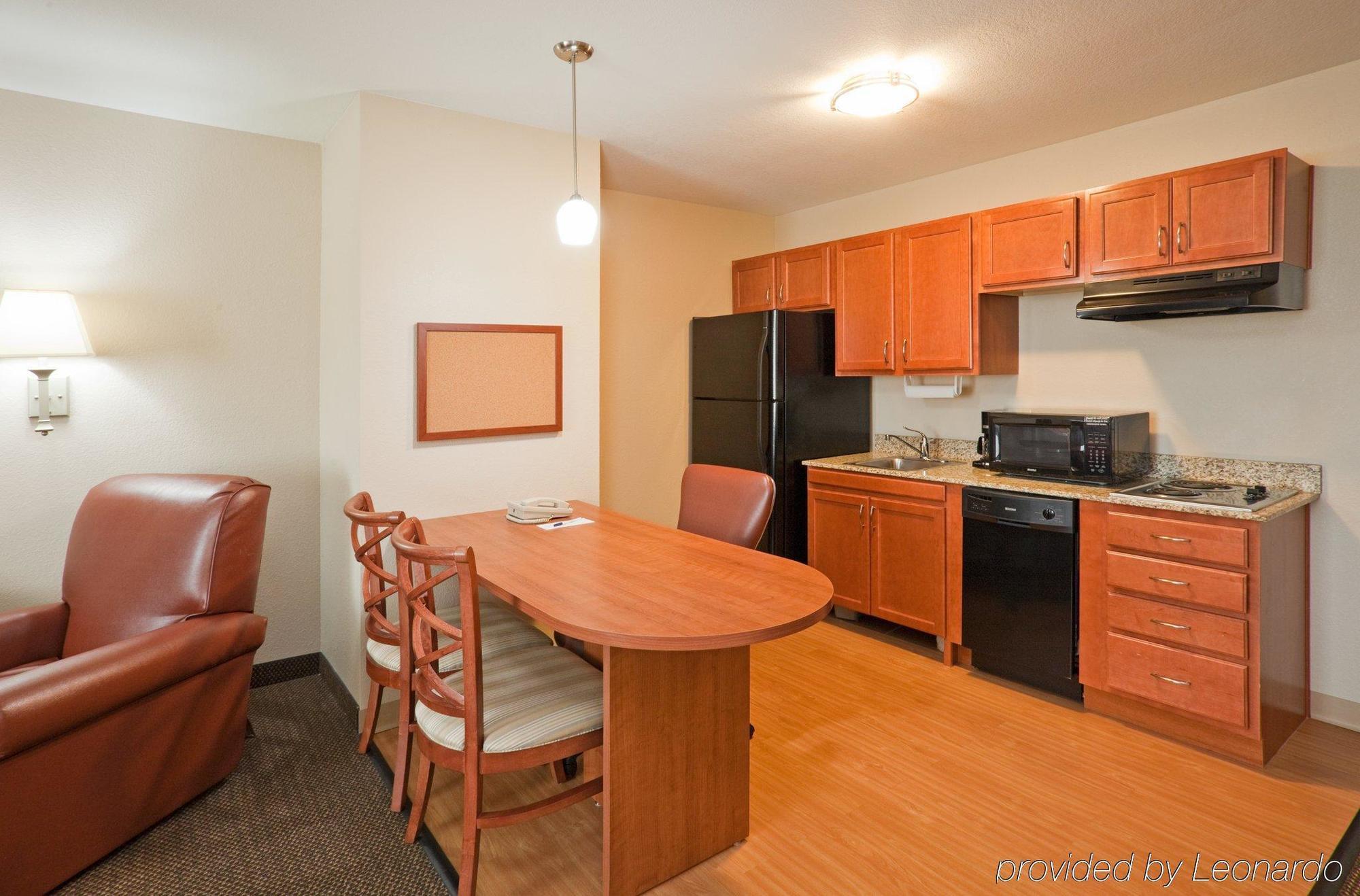 Candlewood Suites Eastchase Park By Ihg Montgomery Room photo